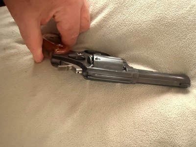Smith & Wesson Model 10-10 38 Sp Military & Police Revolver - Very Good Condition - Image 10 of 11