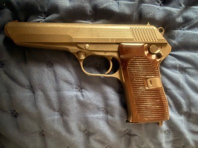 Tough CZ 52 - 7.62x25mm Tok Semi Auto Pistol - 1953 - Excellent Ccndition.  - Image 3 of 11