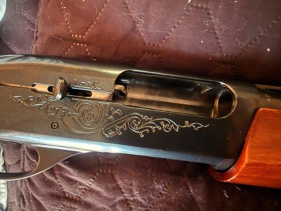 Remington 1100 12 Gauge Semi Auto Fixed Skeet Choke Vented 25" Dual Beaded Barrel - Excellent Condition - Image 7 of 20
