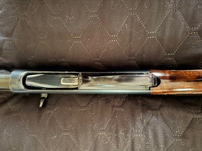 Remington 1100 12 Gauge Semi Auto Fixed Skeet Choke Vented 25" Dual Beaded Barrel - Excellent Condition - Image 14 of 20