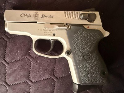 Rare Smith & Wesson CS9 SS Chiefs Special 9mm Semi Auto Pistol - Excellent Condition - Image 4 of 9