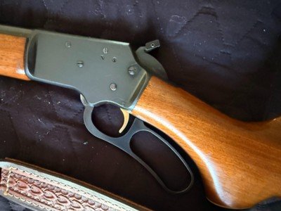 Marlin Original Golden 39A22LR Rimfire Lever Action Rifle - Excellent Condition - Image 2 of 18