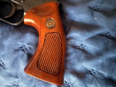 Dan Wesson 15-2 Revolver 6
