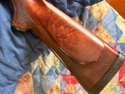 Winchester Model 70 Super Grade 300 Win Mag Bolt Action Rifle 26" Barrel - Pristine Condition - Image 1 of 17