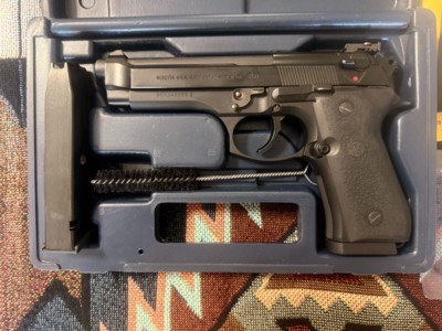 1986 Beretta 92FS Semi Auto 9mm Pistol & Accessories - LNIB - Image 2 of 12