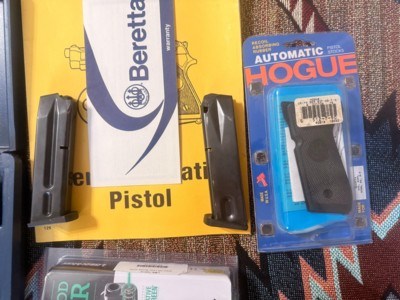 1986 Beretta 92FS Semi Auto 9mm Pistol & Accessories - LNIB - Image 4 of 12