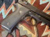 1986 Beretta 92FS Semi Auto 9mm Pistol & Accessories - LNIB - Image 8 of 12