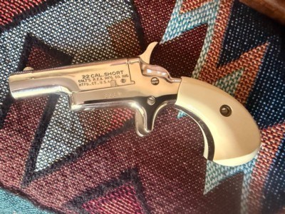 Rare 1961 Colt No 4 Deringers 22 Short Matching Set Consecutive Serial Numbers in Colt Display Box - LNIB - Image 3 of 6