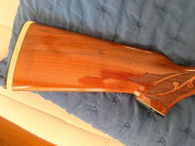Remington 1100 12 Gauge Semi Auto Rem Choking System one IC Rem choke tube included 28" vented rib barrel - Excellent Condition - Image 5 of 20
