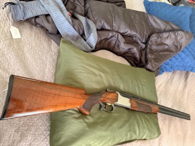 Rare 1989 Browning 325 12 Gauge O/U Shotgun 30" Dual Bradley Beaded Wide Vented Barrel - M/IM Fixed Chokes - Excellent Condition - Image 7 of 20