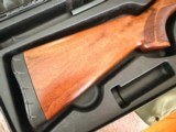 2011 Browning Maxus Semi Auto 12 Gauge Shotgun - 26" Vented Barrel Invector Plus Choking System - Pristine Condition in Factory Case - Image 6 of 19