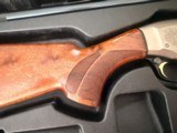 2011 Browning Maxus Semi Auto 12 Gauge Shotgun - 26" Vented Barrel Invector Plus Choking System - Pristine Condition in Factory Case - Image 7 of 19