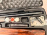 2011 Browning Maxus Semi Auto 12 Gauge Shotgun - 26" Vented Barrel Invector Plus Choking System - Pristine Condition in Factory Case - Image 9 of 19