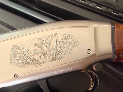 2011 Browning Maxus Semi Auto 12 Gauge Shotgun - 26" Vented Barrel Invector Plus Choking System - Pristine Condition in Factory Case - Image 2 of 19
