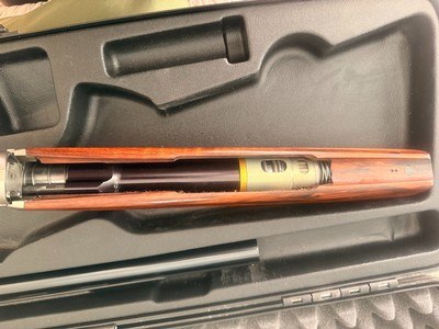 2011 Browning Maxus Semi Auto 12 Gauge Shotgun - 26" Vented Barrel Invector Plus Choking System - Pristine Condition in Factory Case - Image 17 of 19
