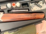 2011 Browning Maxus Semi Auto 12 Gauge Shotgun - 26" Vented Barrel Invector Plus Choking System - Pristine Condition in Factory Case - Image 8 of 19