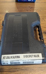 Springfield Armory XD40 Subcompact .40S&W - Image 5 of 6