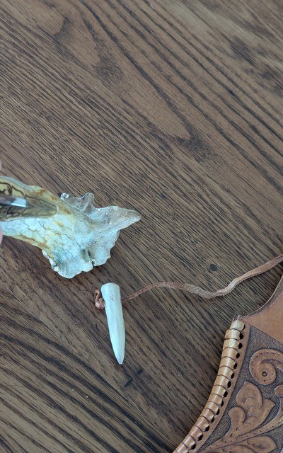 Custom Handmade Western Knife and Sheath - Image 9 of 10