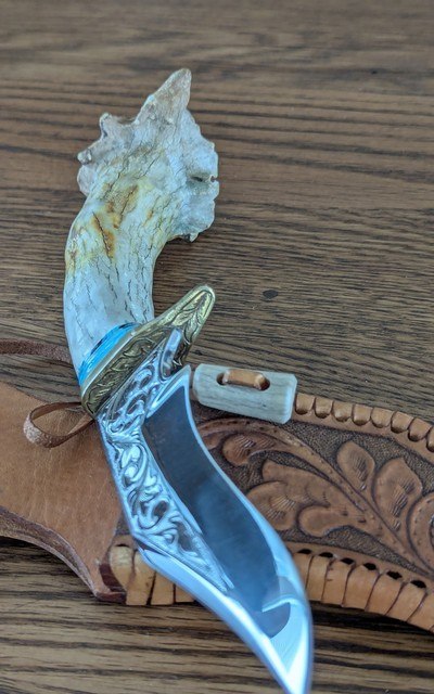 Custom Handmade Western Knife and Sheath - Image 7 of 10