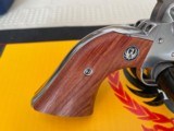 Ruger Single Six (Vaquero Style) 22 LR22WMR. Excellent condition - 8 of 12