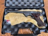 High Standard 1952 Sport KIng .22 L.R. - 1 of 12