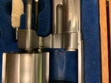 Smith &Wesson 44 mag model 629 4” barrel - 5 of 5
