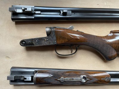 PARKER REPRO DHE 20 GA/ 20 GA- 2 BARREL SET WITH ORIGINAL WINCHESTER SHIPPING BOXES, CASE, COVER AND ACCESSORIES - Image 4 of 15