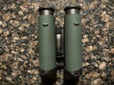 Swarovski CL 10x25 pocket binoculars - 2 of 3