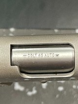 Colt Series 70 Government Model .45 in original box - 13 of 18
