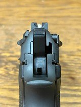 Beretta M9 Special Military Edition with Box and Papers 9MM - 11 of 20