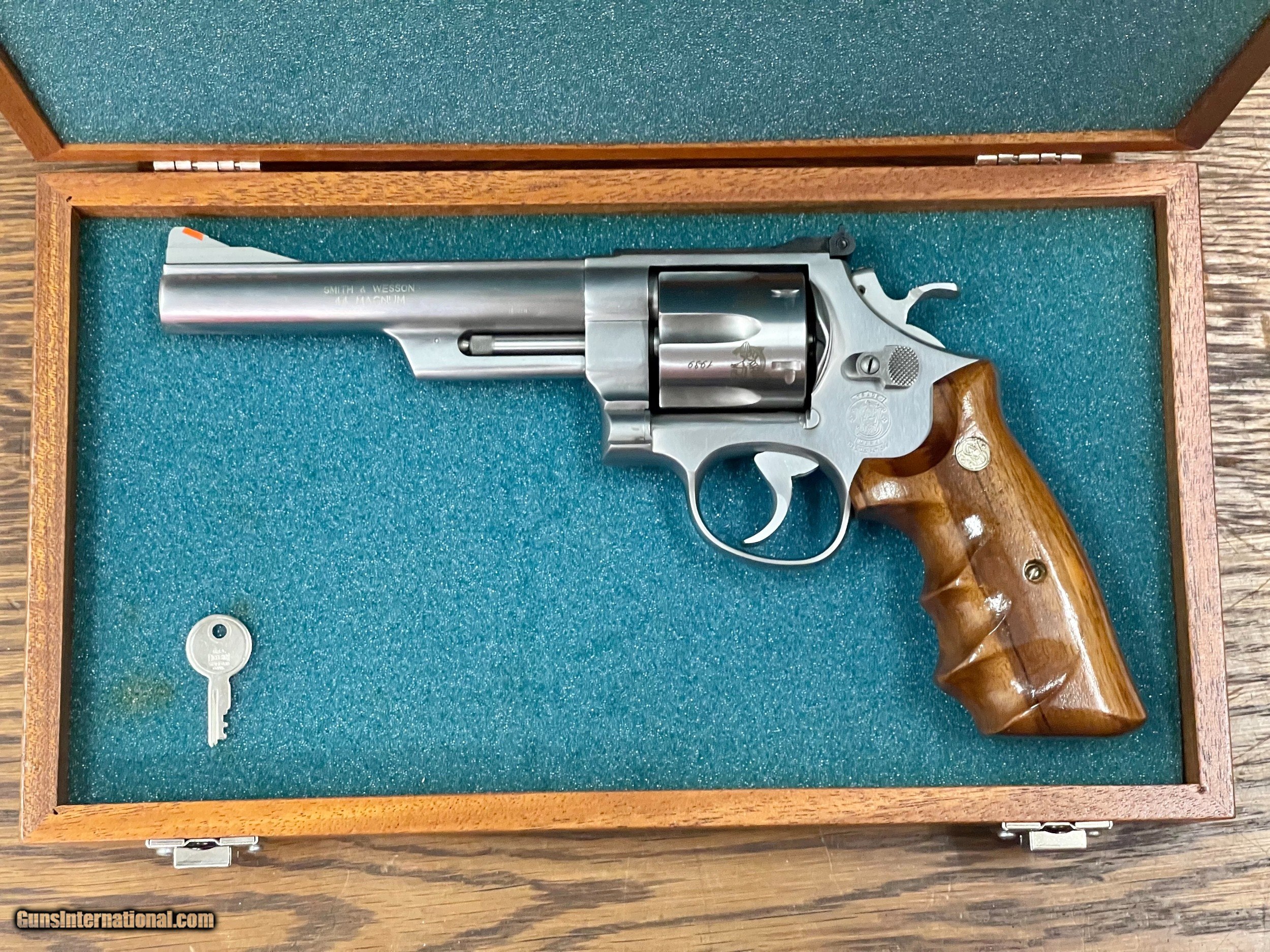 Smith & Wesson 629-3 .44 Magnum Carpenter Technology Corporation  Commemorative w/ Original Box and Hardcase