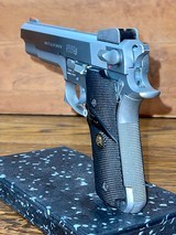 Smith & Wesson Model 645 .45 ACP - 9 of 19