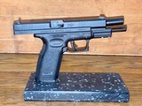 Springfield Armory XD .45 w/ Case and Accessories - 7 of 25