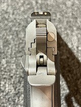 Colt MK IV SERIES 80 Combat Commander .45 - 16 of 18