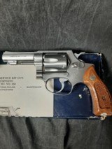 SMITH & WESSON 650 KIT GUN. 22 MAGNUM & 22 LR. - 1 of 6