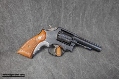 SMITH & WESSON 10-6 .38 SPECIAL, 4