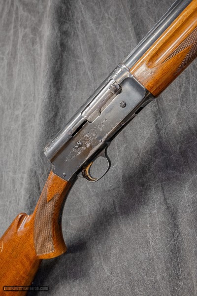 BROWNING A5, LIGHT TWELVE 12 GAUGE/27.5