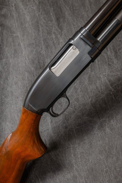 WINCHESTER MODEL 12 FIELD, 12-GAUGE/30