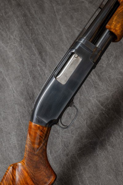 WINCHESTER MODEL 12 DELUXE FIELD UPGRADE, 12-GAUGE/30