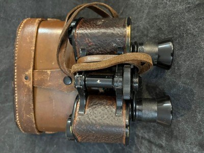 WEISS US SIGNAL CORP. WWI ERA 8X25 BINOCULARS W/ORIGINAL LEATHER CASE - Image 3 of 6