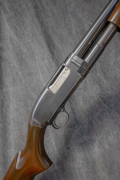 WINCHESTER MODEL 12, 16-GAUGE W/26