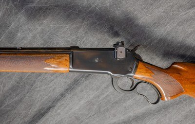 WINCHESTER MODEL 71 DELUXE, .348 CALIBER, 1957 VINTAGE. - Image 4 of 6