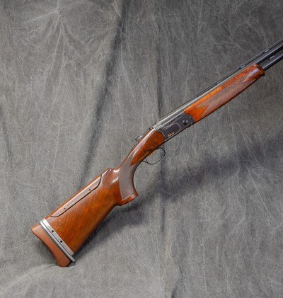 BERETTA 682 BLACK 12-GAUGE/28