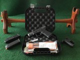 Glock, G19, 9 mm - Image 1 of 2