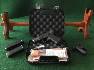 Glock, G19, 9 mm - Image 1 of 2