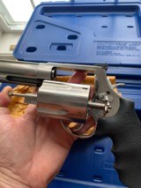 Smith & Wesson 460 Revolver - 10 of 12