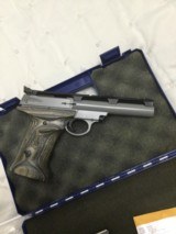 Smiths & Wesson 22s-1 bull barrel 22lr pistol - 5 of 12