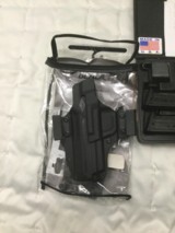 Ruger SR9 9mm with three clips and new holster - 12 of 12