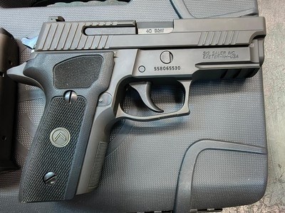 Sig Sauer P229 Legion 40 S&W,Like New - Image 3 of 7