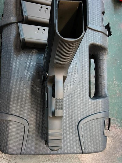 Sig Sauer P229 Legion 40 S&W,Like New - Image 4 of 7